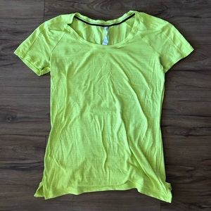 Lululemon Athletica women’s t-shirt